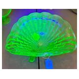 CENTRAL GLASS WORKS URANIUM VASELINE GLASS BOWL