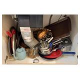 LOWER KITCHEN CABINET CONTENTS - KITCHEN ITEMS