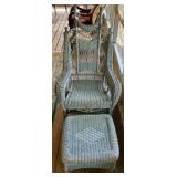 ANTIQUE AMERICAN VICTORIAN WICKER ROCKING CHAIR