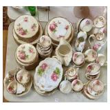 ROYAL ALBERT AMERICAN BEAUTY DINNER WARE