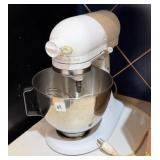 KITCHEN-AID MIXER