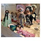 COLLECTION OF COLLECTOR DOLLS
