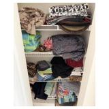 CLOSET CONTENTS - LINENS/FABRICS