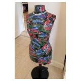 DECOUPAGE BUST OF A WOMAN - CLASSIC CARS - 44"