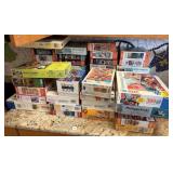 LOT OF JIGSAW PUZZLES - COUNTER