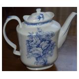 Godinger & Co Antique Reflections Porcelain Teapot