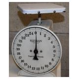 Vintage Hansen USA White Metal 25lb Scale
