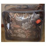 Queen Size Bedding Set w/ Comforter, Pillows