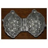 Vintage S&Co Hinged Pewter Grape Cluster/Berry