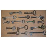 (15) Antique / Vintage Skeleton Keys
