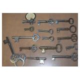 (15) Antique / Vintage Skeleton Keys