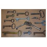 (15) Antique / Vintage Skeleton Keys