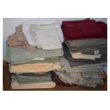 Large Lot of Bed Linens : King & Twin/Full