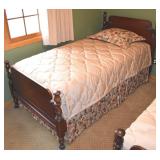 Georgian-style Vtg Mahogany Twin Bed w/ Linens+