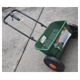 Scotts Turf Builder Classic Drop 22" Spreader