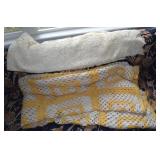Vtg Yellow & White Afghan Quilt + Pinwheel Crochet