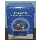 Hallmark Peanuts 50th Anniv Musical Snow Globe