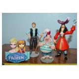 (4) Walt Disney Movie Figures: Capt Hook Elsa/Anna