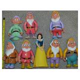Vtg 8" Vinyl Disney Snow White Figure + 7 Dwarfs