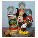 Walt Disney World 4 Park Mickey Snow Globe w/ Orig