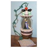 Walt Disney Snow White Evil Queen Hanging Snow