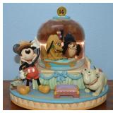 Walt Disney Mickey Society Dog Show Musical Snow