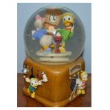 Walt Disney Classic Waterglobe Collection Donald