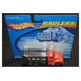 Hot Wheels Haulers LE 89290 Diecast on card