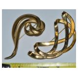 (2) Vintage Goldtone Brooch Lot w/ Avon & Folded