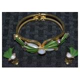 Vtg Goldtone Clamper Bangle Bracelet w/Opalite