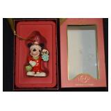 Lenox Porcelain Disney 2012 Mistletoe Mickey