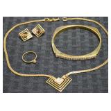 Vtg Goldtone CZ Jewelry Set w/ Bracelet, Necklace,