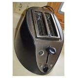GE Black & Silver 2 Slice Toaster