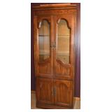 Vintage Lighted Curio/China Hutch Cabinet w/ 2