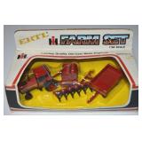 ERTL Diecast 1/64 International Harvester Farm Set