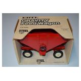 ERTL Steel 1/16 International Harvester Gravity