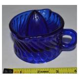 Vtg Cobalt Blue Twisted Glass 4.25"w Juicer