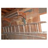 Wooden Extension Ladder (2 piece) + Bar Clamp