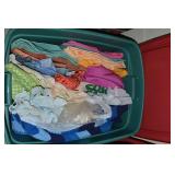 Lidded Tote with Linens: Crochetwork +