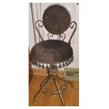 Delta Metal Hollywood Regency-style Boudoir Chair