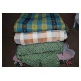 Blankets & Quilts Lot w/ Cuddl Duds