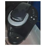 Keurig Model B40 Coffee Maker (needs cleaned)