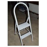 White Metal Model USL204 2 Step Stool