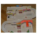Vtg Hot Wheels Service Center Playset
