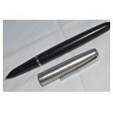 Vtg Parker Black & Silver Fountain Pen - Small