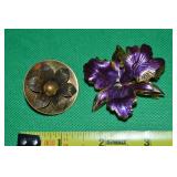 (2) Vintage Brooch Lot: Goldtone Flowers