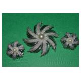 Vtg Sarah Coventry Silvertone Flower Set w/ Brooch
