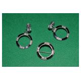 Vtg Rhinestone Black Enamel Round Brooch &