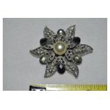 Vintage Silvertone Rhinestone Pearl Flower Brooch