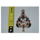 Vintage Goldtone Rhinestone Christmas Tree Brooch